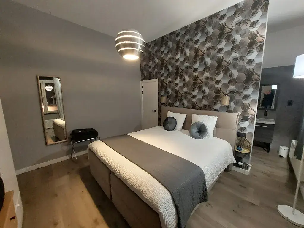 Tony M_L'ARTiste_Lessines_Bewertung