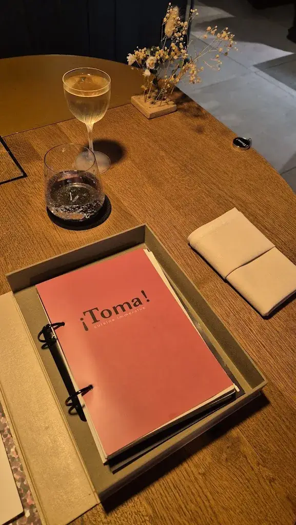 Marine Kimmes_¡Toma!_Liège_review