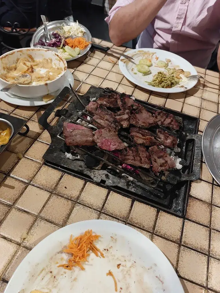 Farehan Elassad_Les Sabots d'Hélène_Liège_review