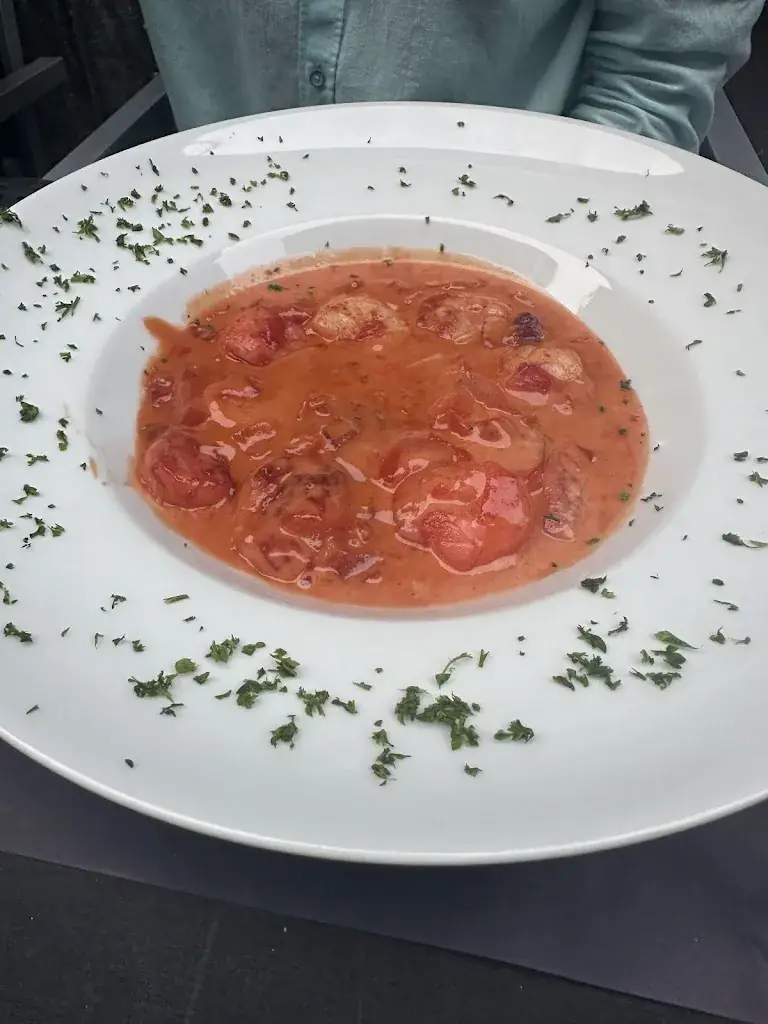 Omnia Kandil_La Charbonnade_Liège_review