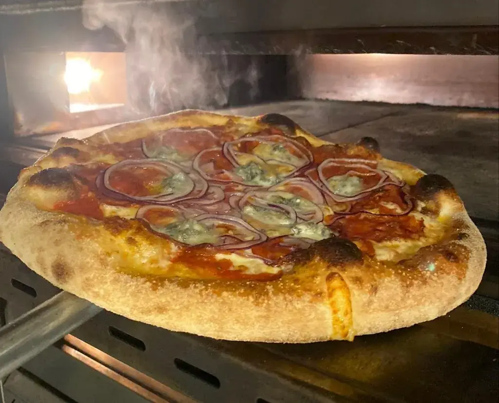 Leo Fratelli's Pizzeria - Lobbes_Lobbes_slider_image_2