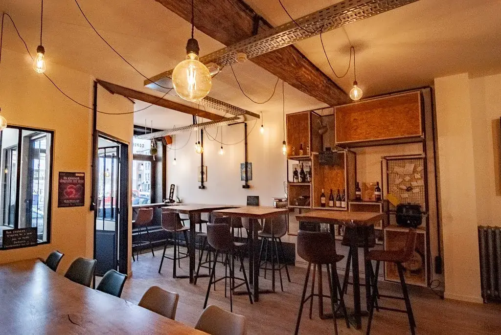 Le Comptoir de Feel Food Restaurant in Thuin