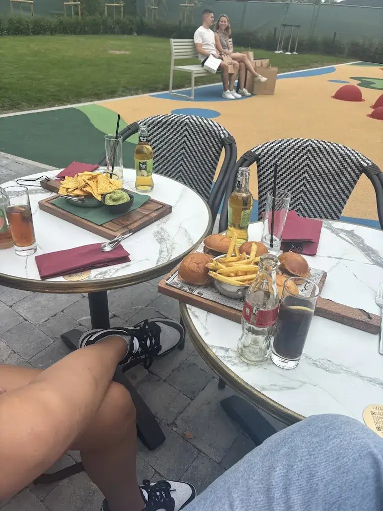 Delphine Hodnicak_Hoppy Messancy_Messancy_review