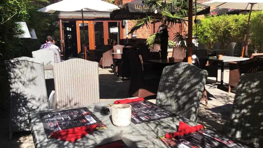 MandaBar_Marche-en-Famenne_slider_image_1