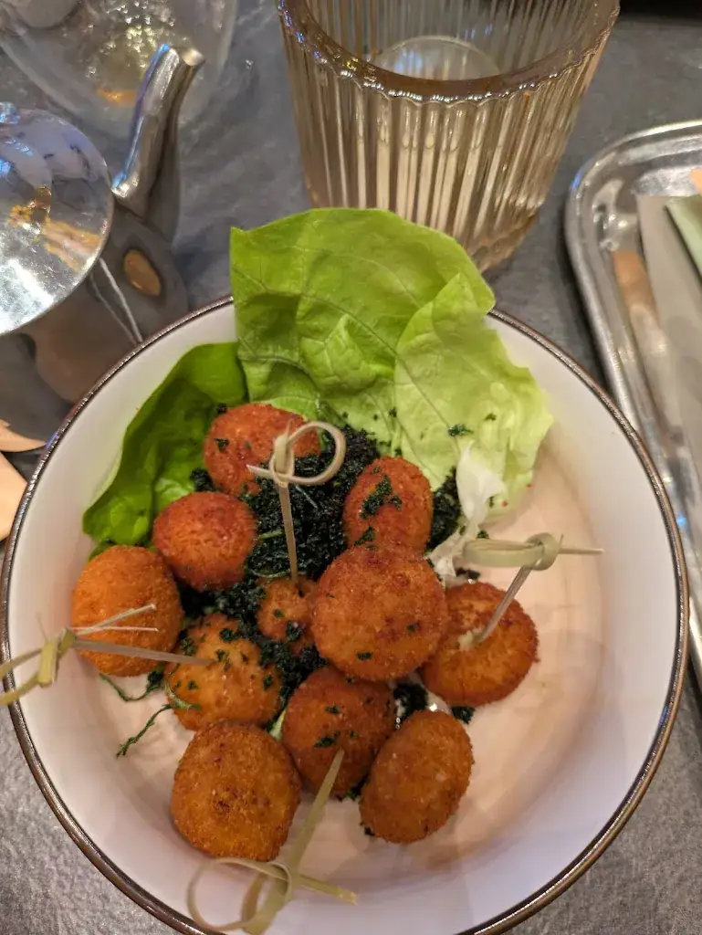 Donna Alexandra_Restaurant Quartier Latin_Marche-en-Famenne_reseña