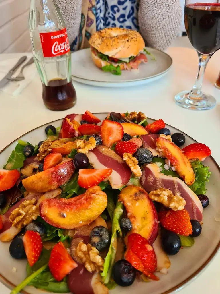 Sean Deryck_Quatorze35_Mont-Saint-Guibert_review