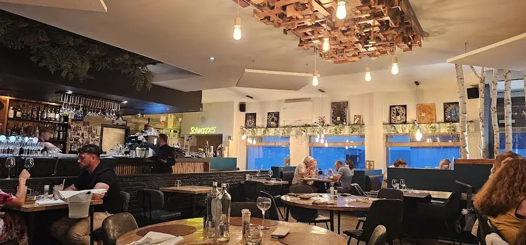 Jean-Marc Fatima_Le grill Dufour_Mouscron_review