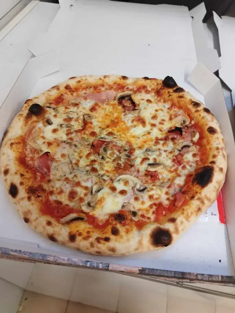 Menu_Nonna Pizza_Musson_image_4