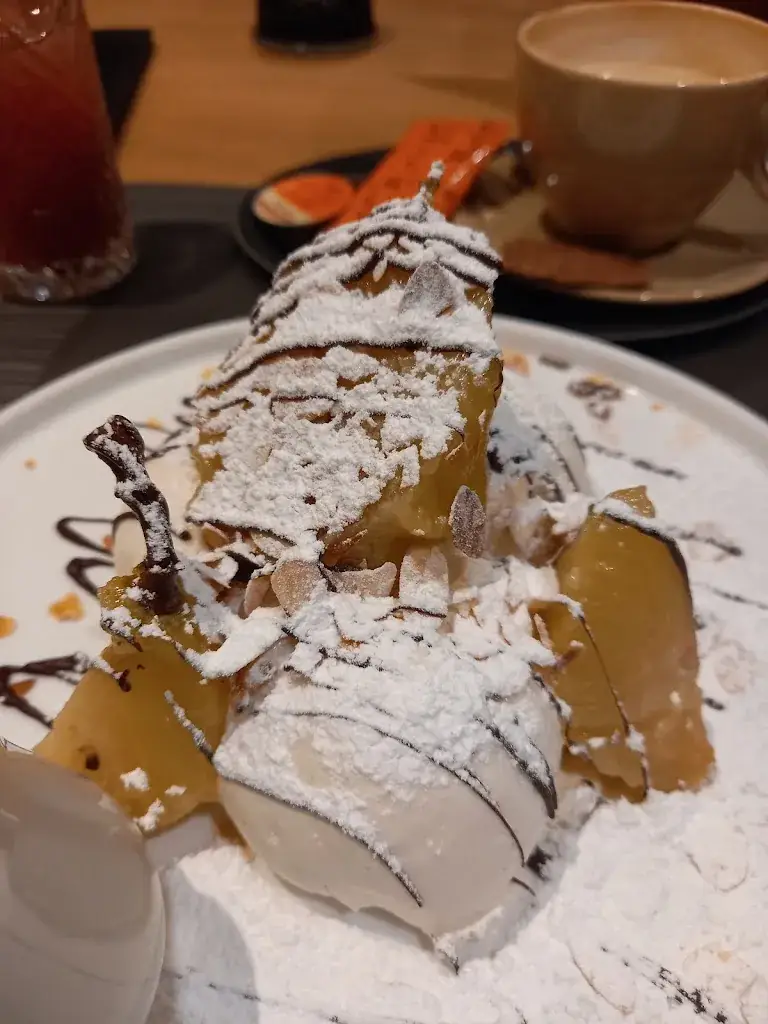 Danijela Dončić_IJssalon Brasserie BAS_Boortmeerbeek_review