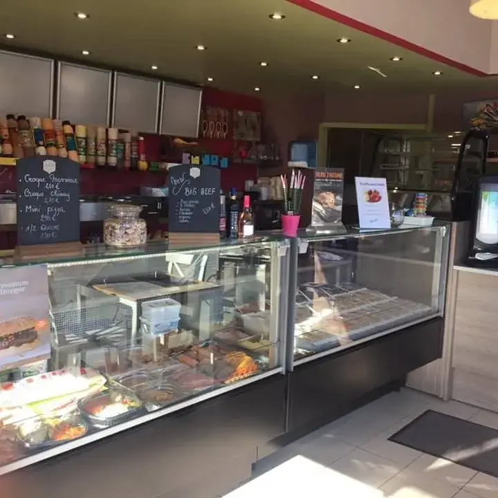 Au Croustillon Restaurant in Momignies