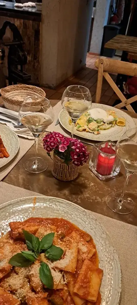 Maria Cipullo_ACQUA E FORESTA_Flémalle_review