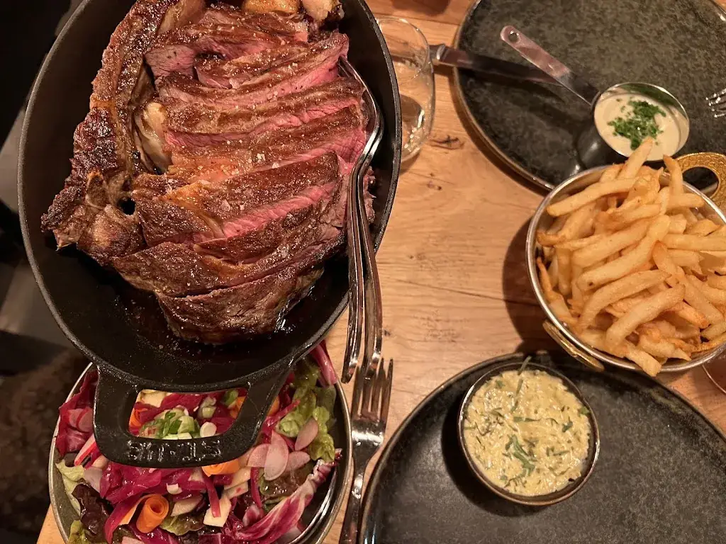 Bos Taurus_Namur_slider_image_3