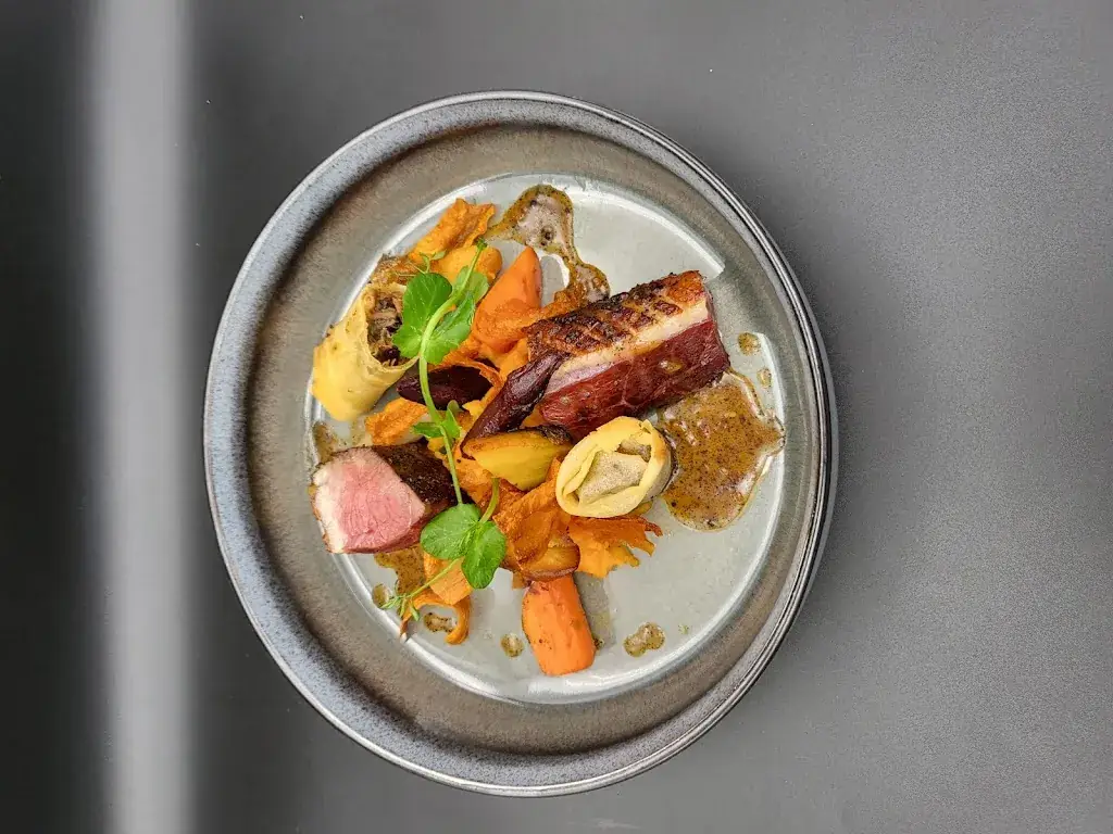 La Table by coQuentin_Fernelmont_slider_image_2