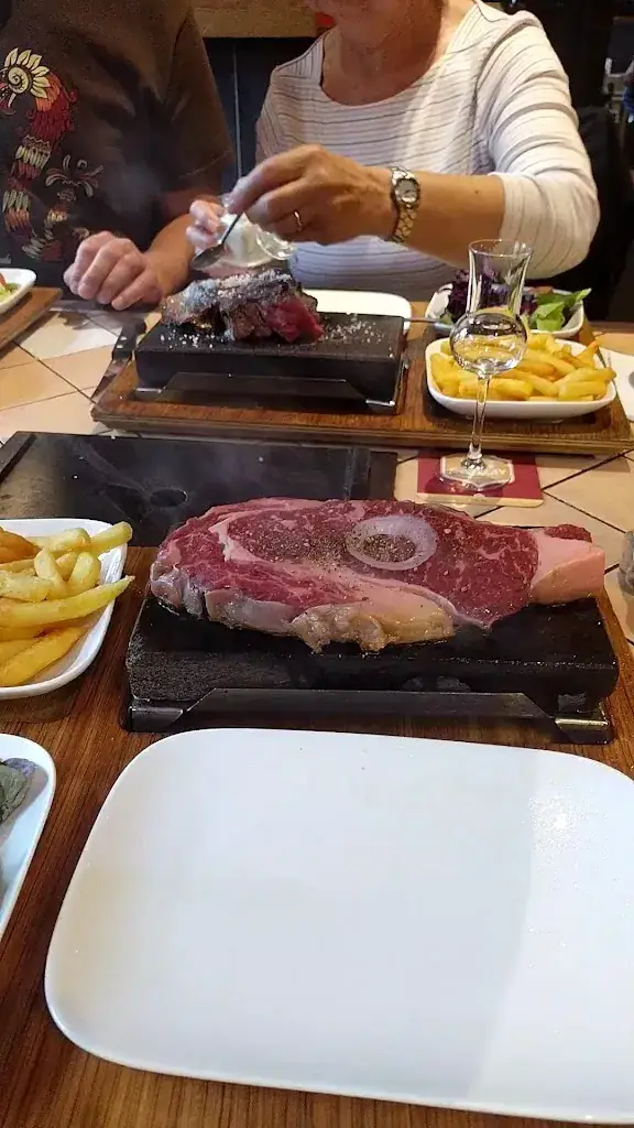 Renaissance_Philippeville_slider_image_2