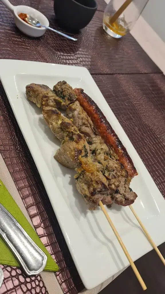 Nicolas Martin_Le Phenicien_Philippeville_review