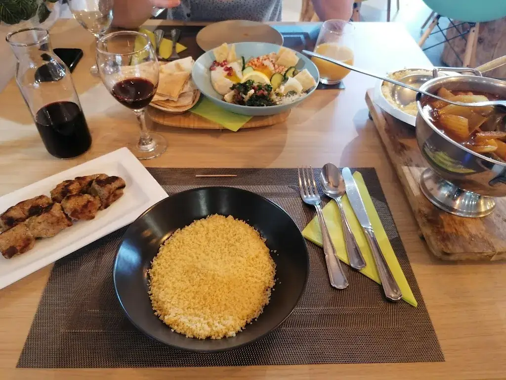 Jean-Lou Hacourt_Le Phenicien_Philippeville_review