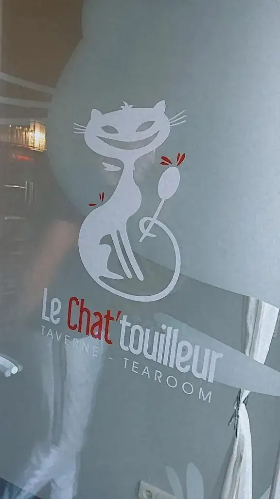 Naomy Durnez_Le Chat'touilleur_Péruwelz_reseña