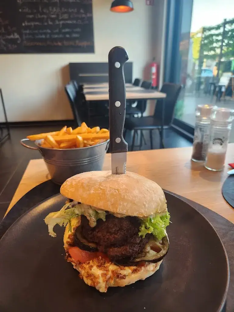 Le 1900_Perwez_slider_image_3