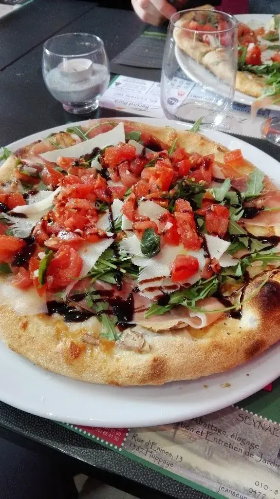 Andrew Klepinine_Pizzeria Inn_Perwez_review