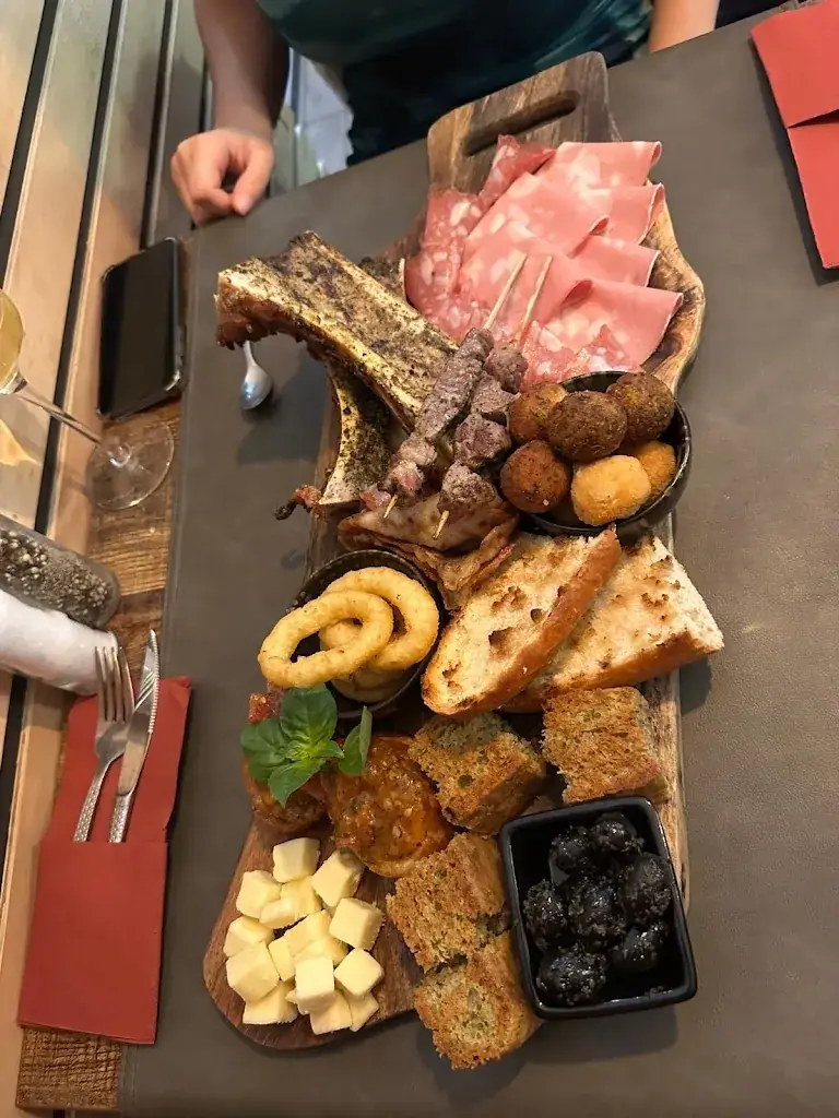 Noemie Drugmand_L'atelier des Willy's_Pont-à-Celles_reseña