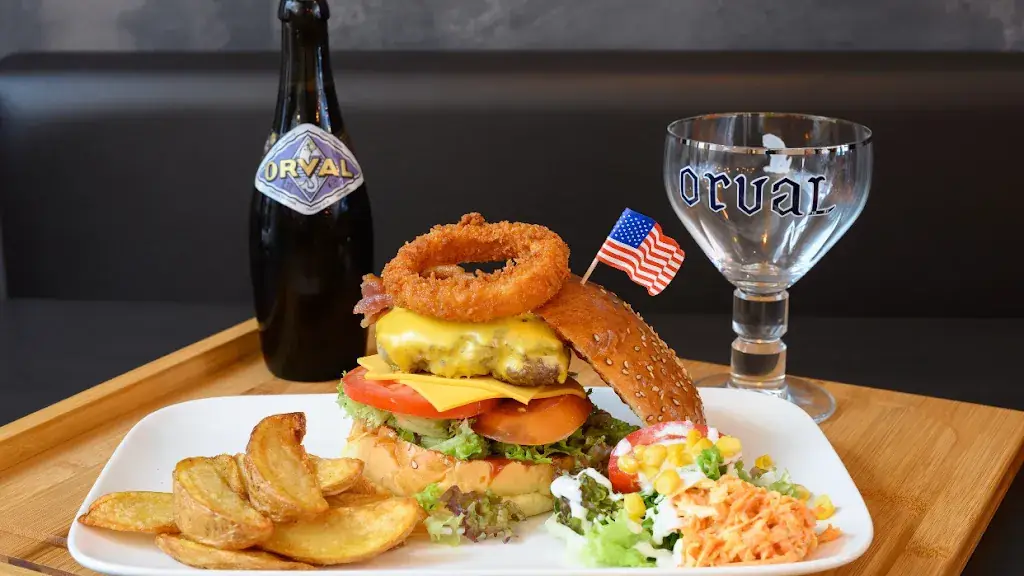 Twenty Buns_Mons_slider_image_3