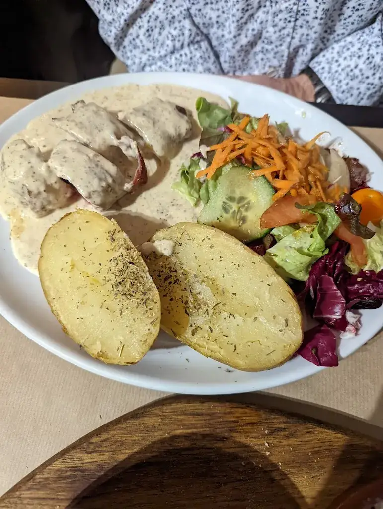 Armstrong Denae_La Vache à Carreaux_Mons_review