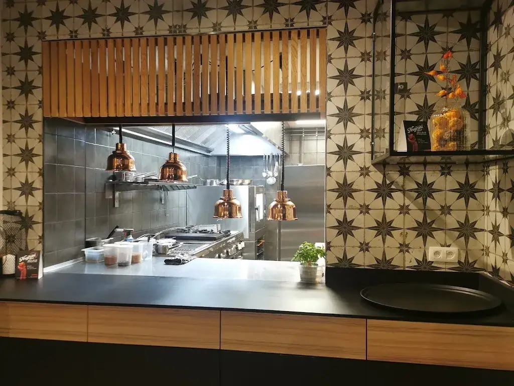 Vis à vis restaurant in Mons