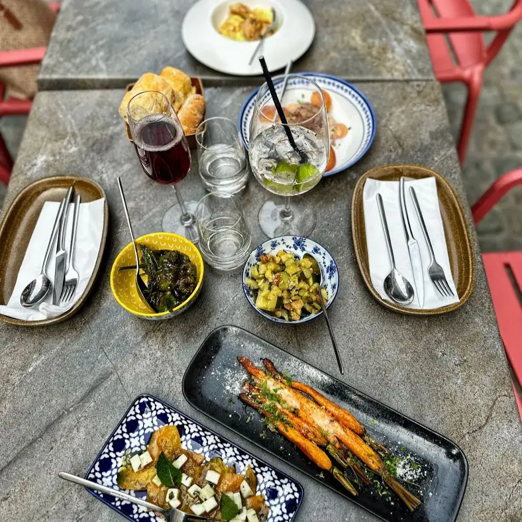 Vis à vis_Mons_slider_image_3