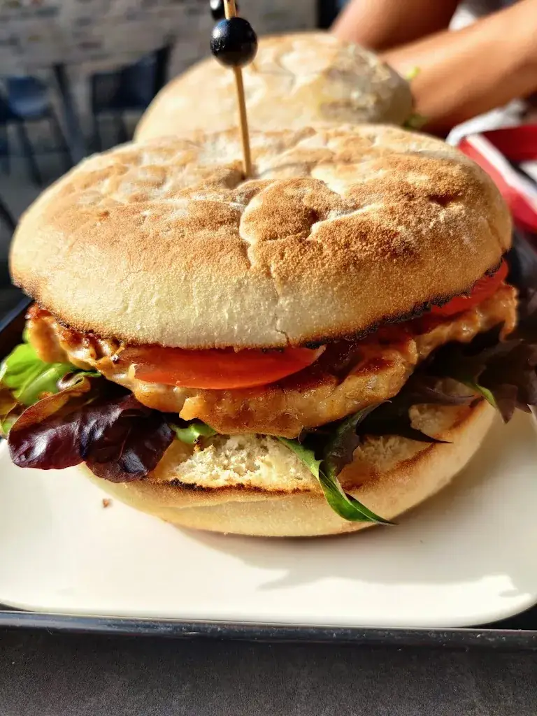 Emmanuel Bitu_'t Friethuis_Alveringem_review