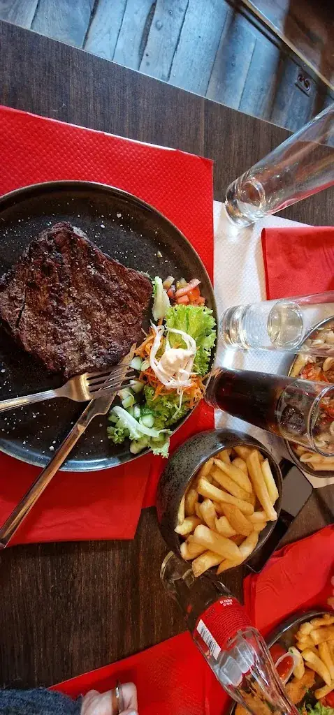 M. A._Le Carillon_Mons_review