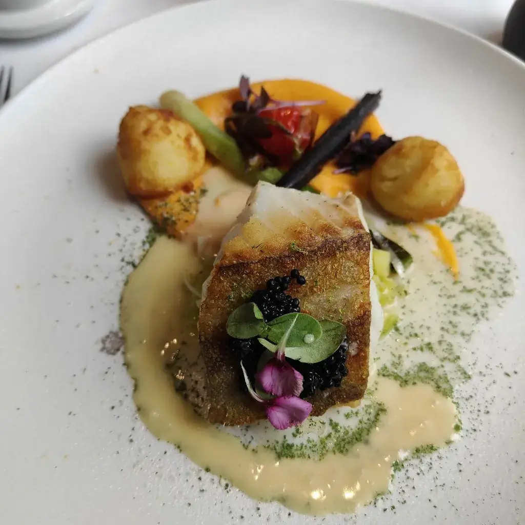 Maxens_Mons_slider_image_3