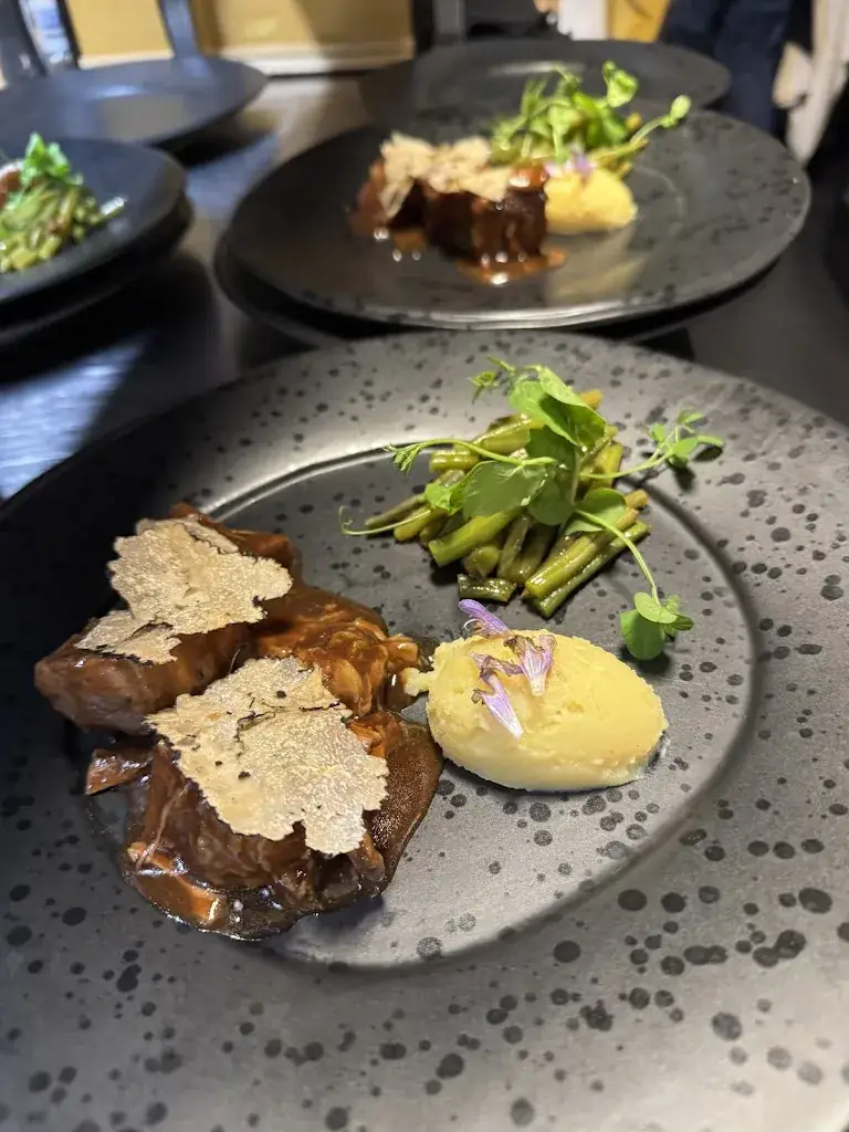 Pane & Olio_Mons_slider_image_3