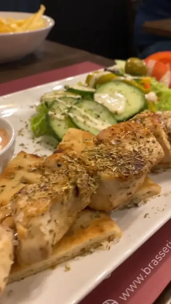 Maxime's_Mons_slider_image_2