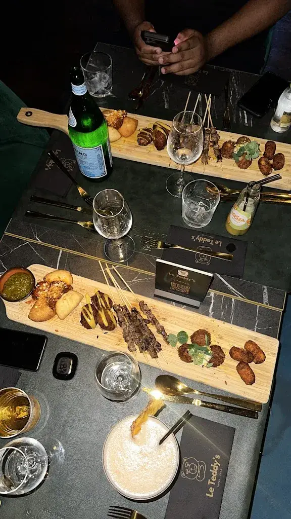 Madeleine YAMB_Le Teddy's_Mons_Bewertung