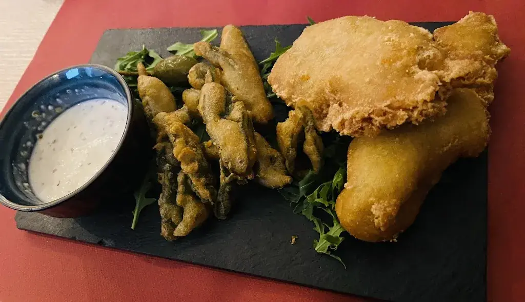 Annabelle Dehoe_Bacaro Mons_Mons_review