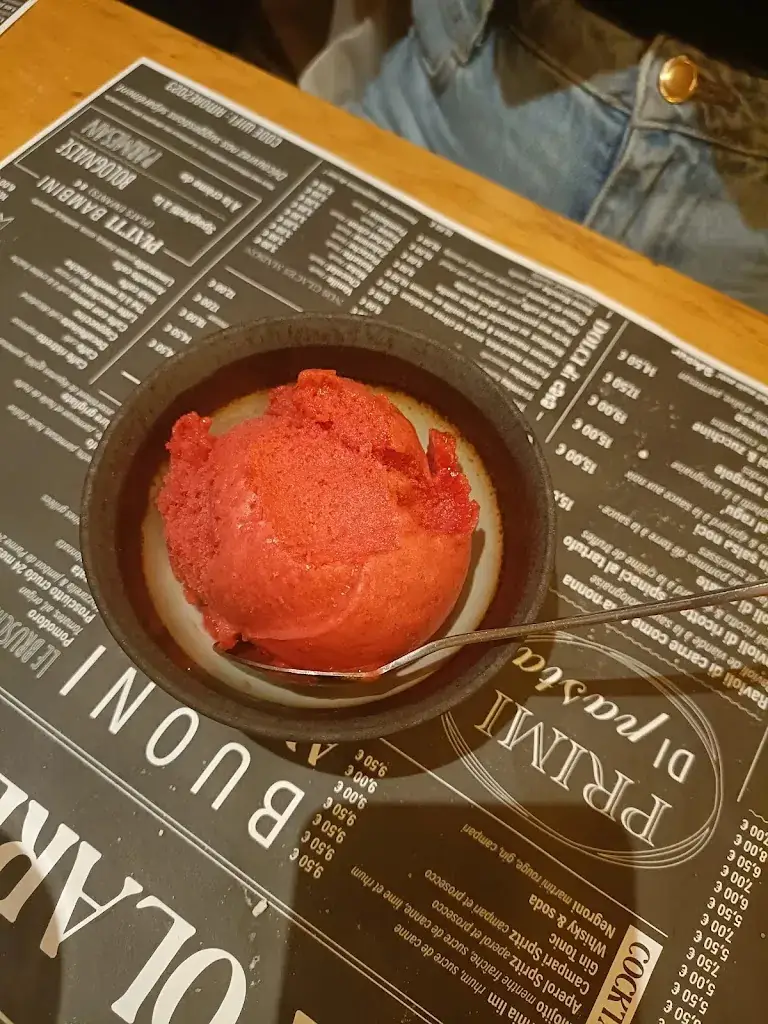 Menu_Olivia_Mons_image_2