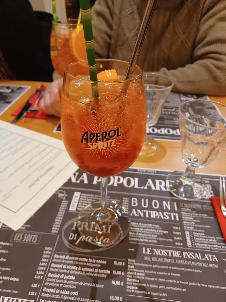 Menu_Olivia_Mons_image_3