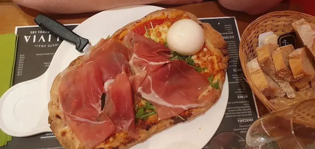 Menu_Olivia_Mons_image_7