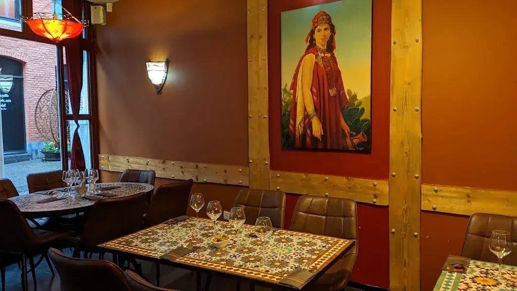 Trinh Nguyen_Le Touareg - Mons_Mons_review