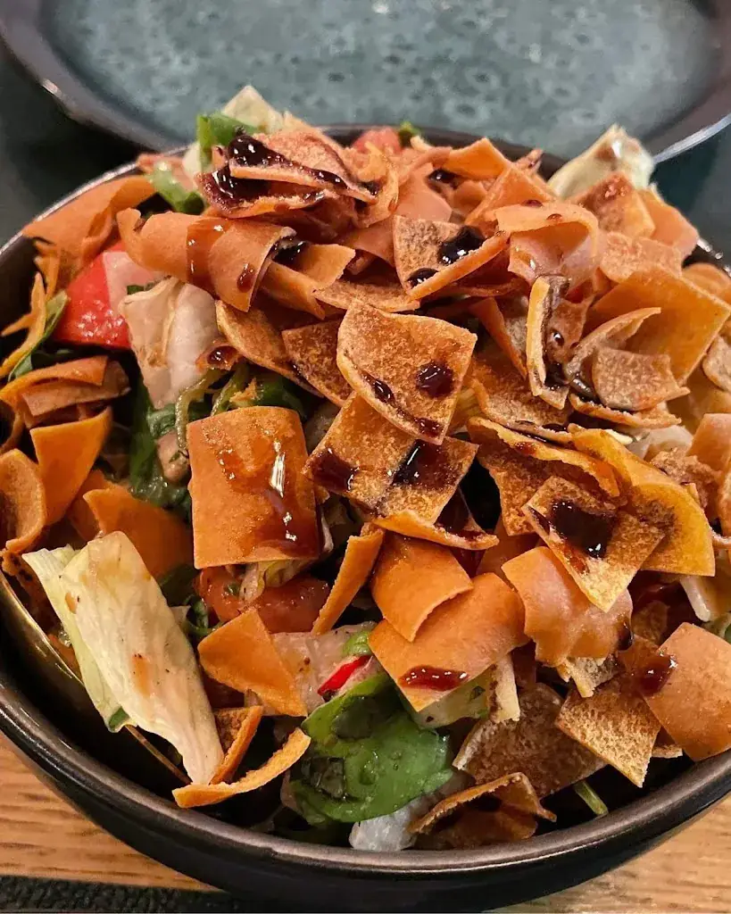 Lina_Mons_slider_image_3