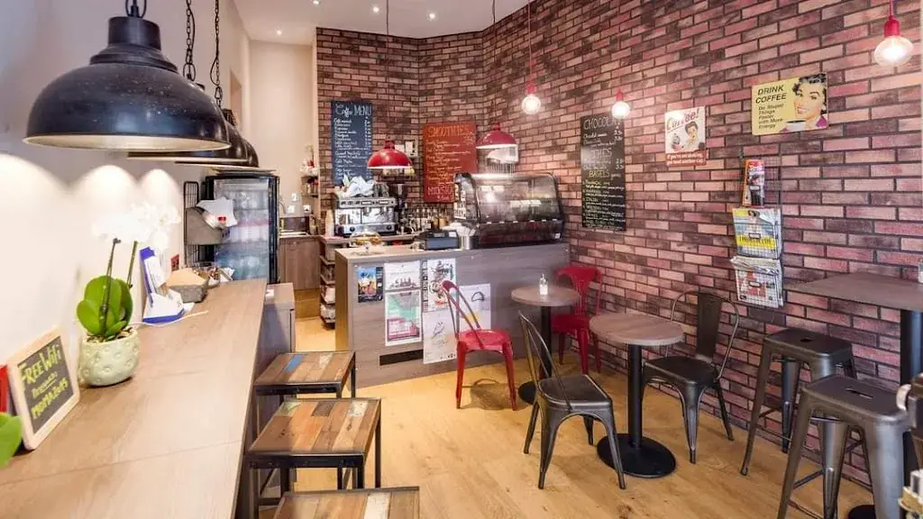 Moma Coffee_Mons_slider_image_1