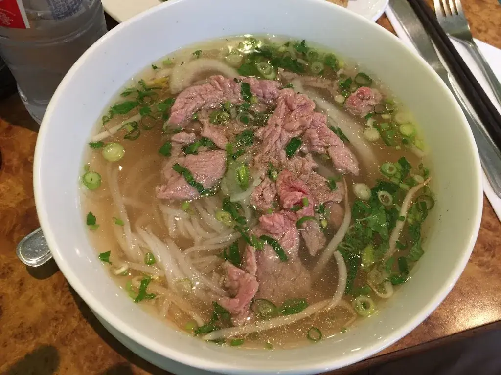 Dakota_Le Petit Fric_Mons_Bewertung