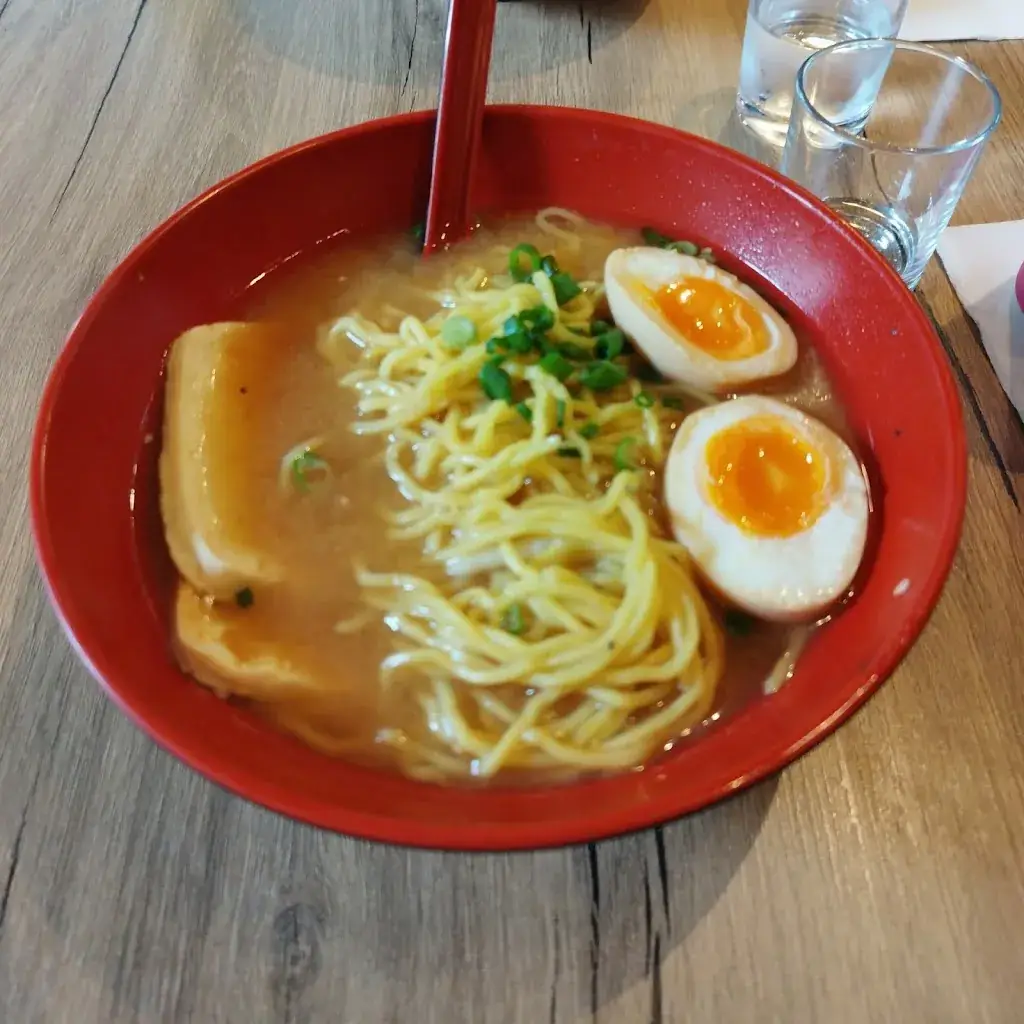 Elinor Keyla Valda Valda_Tomo Ramen_Mons_review