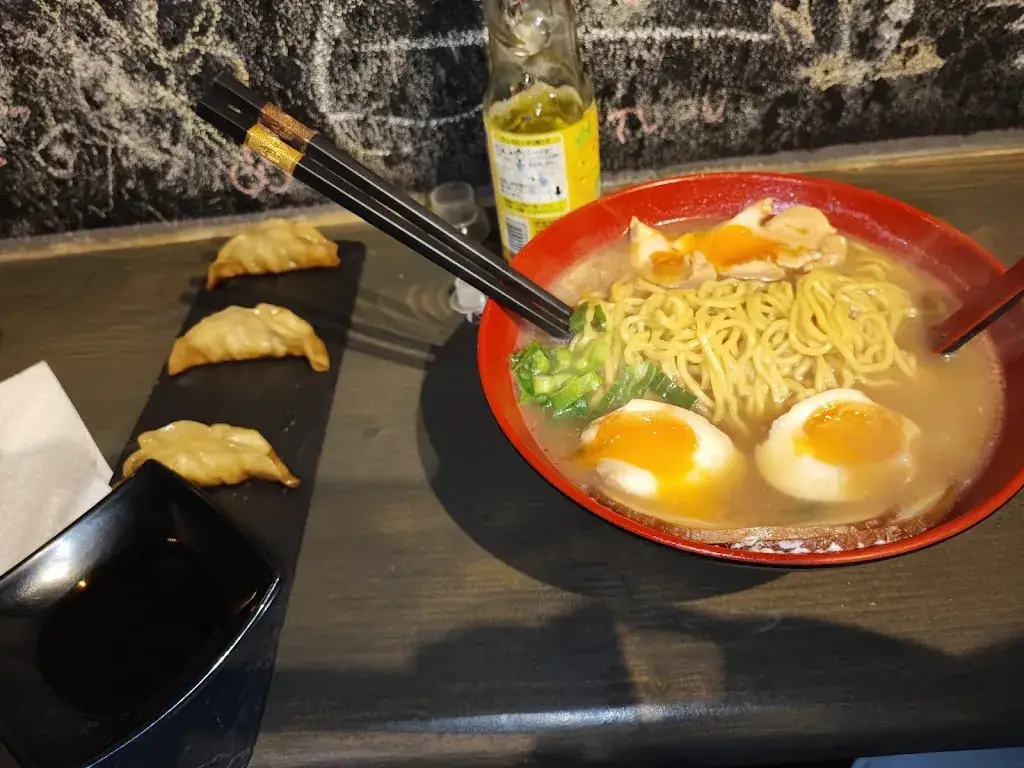 Tomo Ramen_Mons_slider_image_2