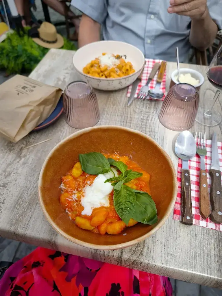 Sandra Descamps_La Cucina - Eno Gastronomia Traiteur & épicerie fine_Quaregnon_review