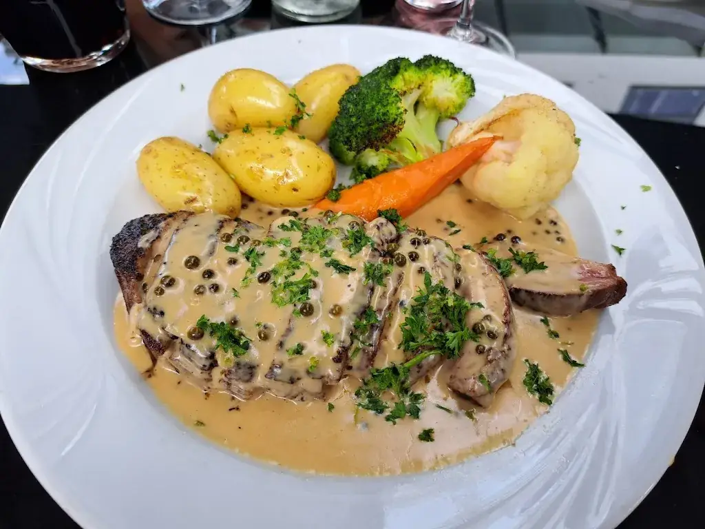 Black'n White_Rixensart_slider_image_3