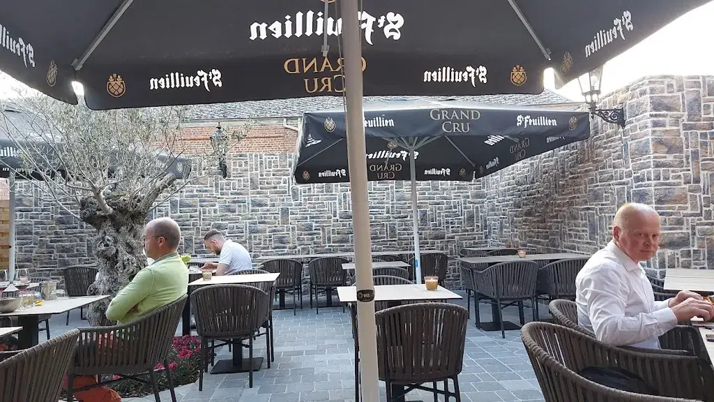 Le XVIII Siècle Restaurant in Rœulx