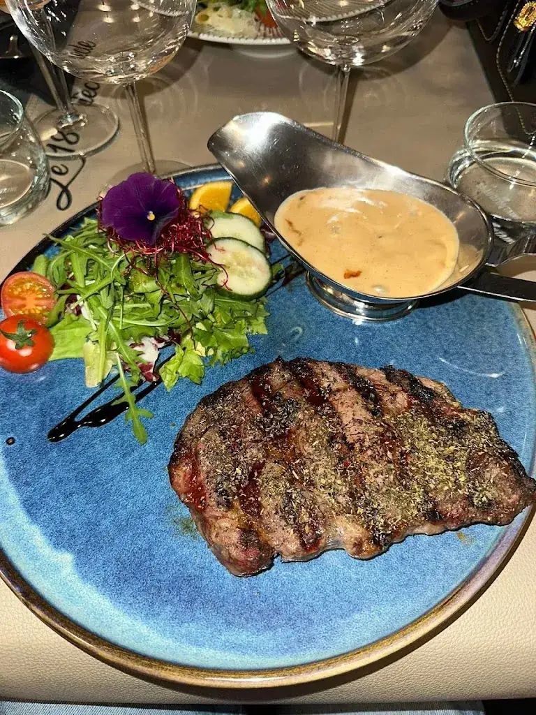 Le XVIII Siècle_Rœulx_slider_image_3