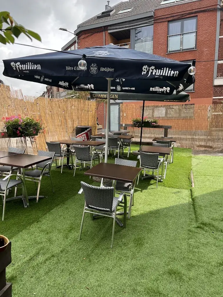 La Grim'Rhodienne restaurant / bar_Rœulx_slider_image_3