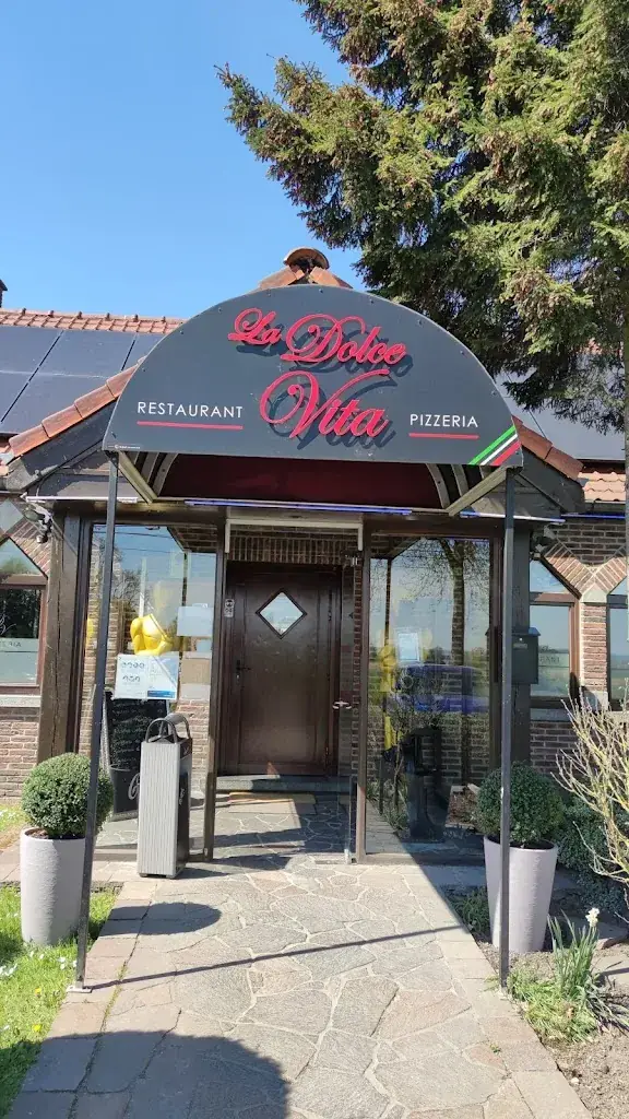 La Dolce Vita_Quévy_slider_image_1